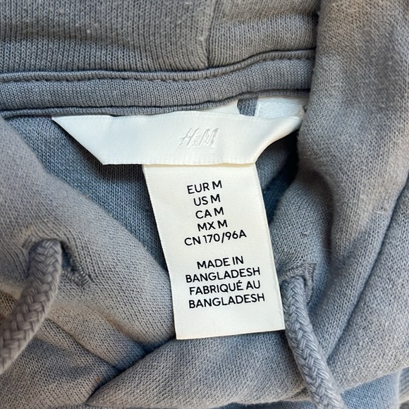 This is an H&M blue is gray hoodie in women's size medium - Picture 3 of 4